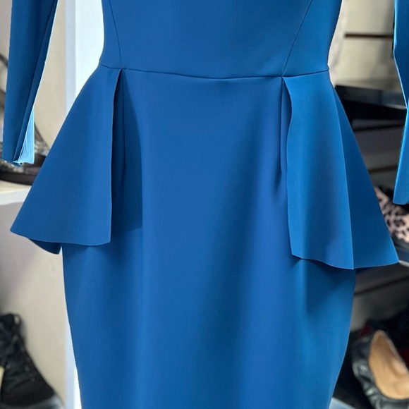 Chiara Boni La Petite Robe
Nabira Peplum Sheath Dress - Picture 14 of 15